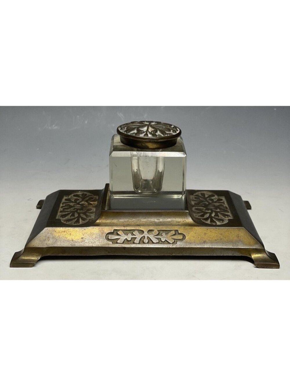 Antique Victorian Cast Brass Bradley & Hubbard #7200 Inkwell 19th C. Desk